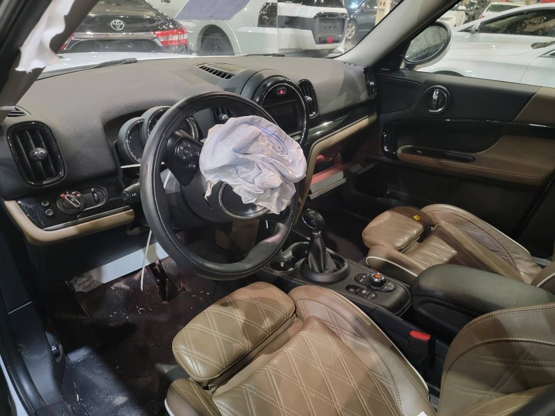 2018 MINI COOPER COUNTRYMAN — 51486 Miles — Lot 38J3E08535 — Souq - Marhaba Auctions Used Cars - Image 7