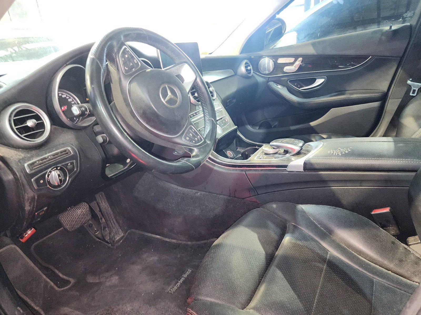 MERCEDES BENZ C300 2015 - Marhaba Auction Used Cars - Image 8