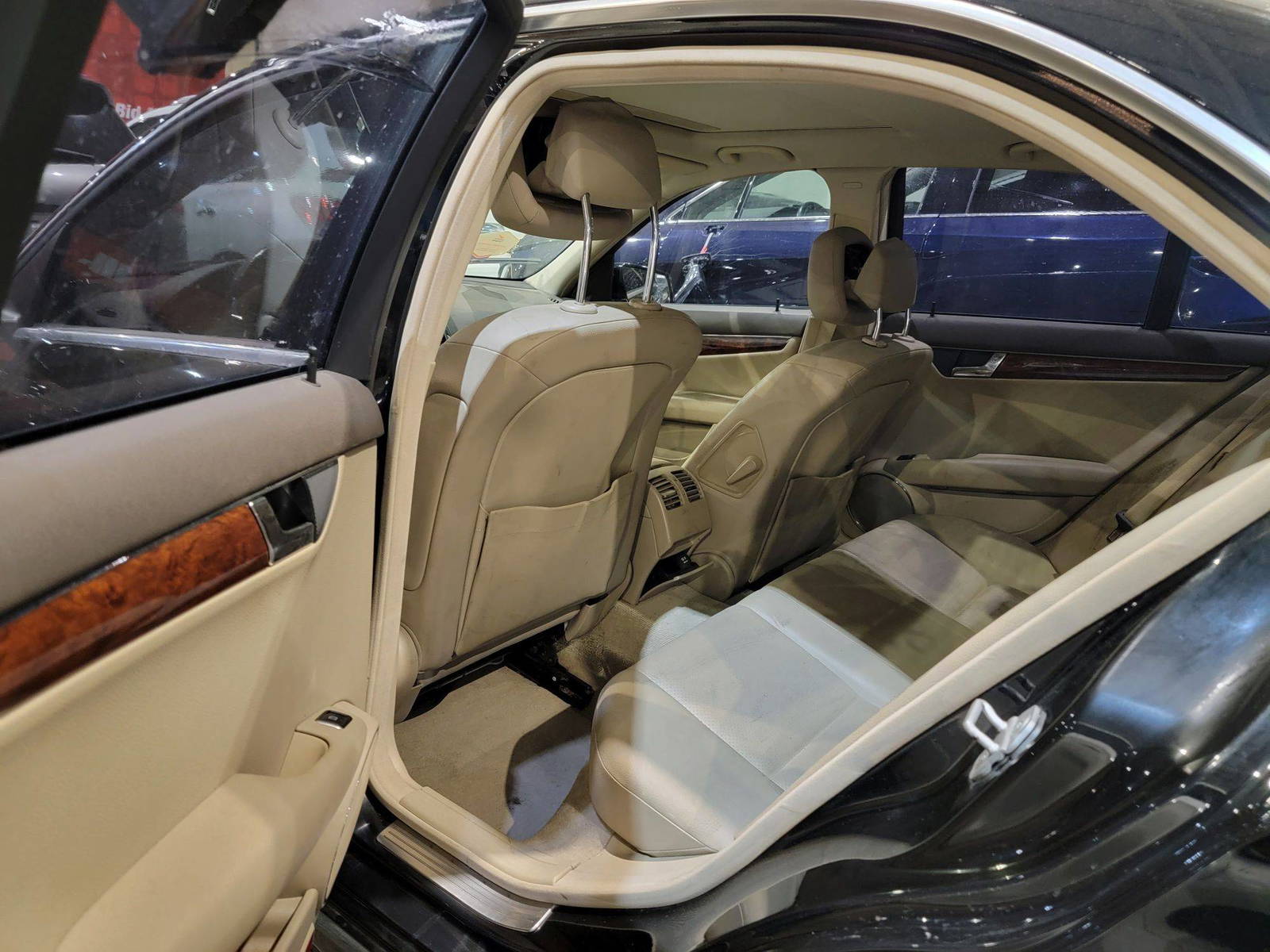 MERCEDES BENZ C300 2011 - Marhaba Auction Used Cars - Image 7