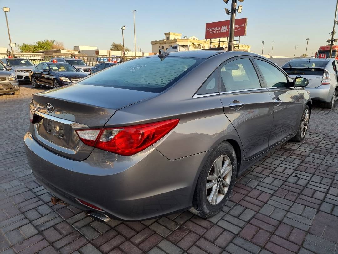 2011 HYUNDAI SONATA — 204102 Miles — Lot 1235487 — Ind. 12 - Marhaba Auctions Used Cars - Image 5