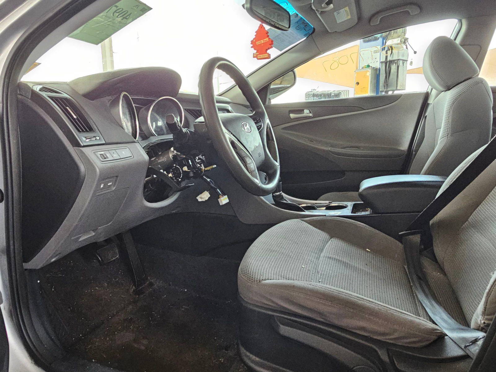 2011 HYUNDAI SONATA — 207512 Miles — Lot C8BH196162 — Main - Marhaba Auctions Used Cars - Image 8