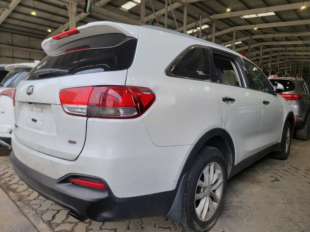 2018 KIA SORENTO — 103024 Miles — Lot 37993063 — Main - Marhaba Auctions Used Cars - Image 3