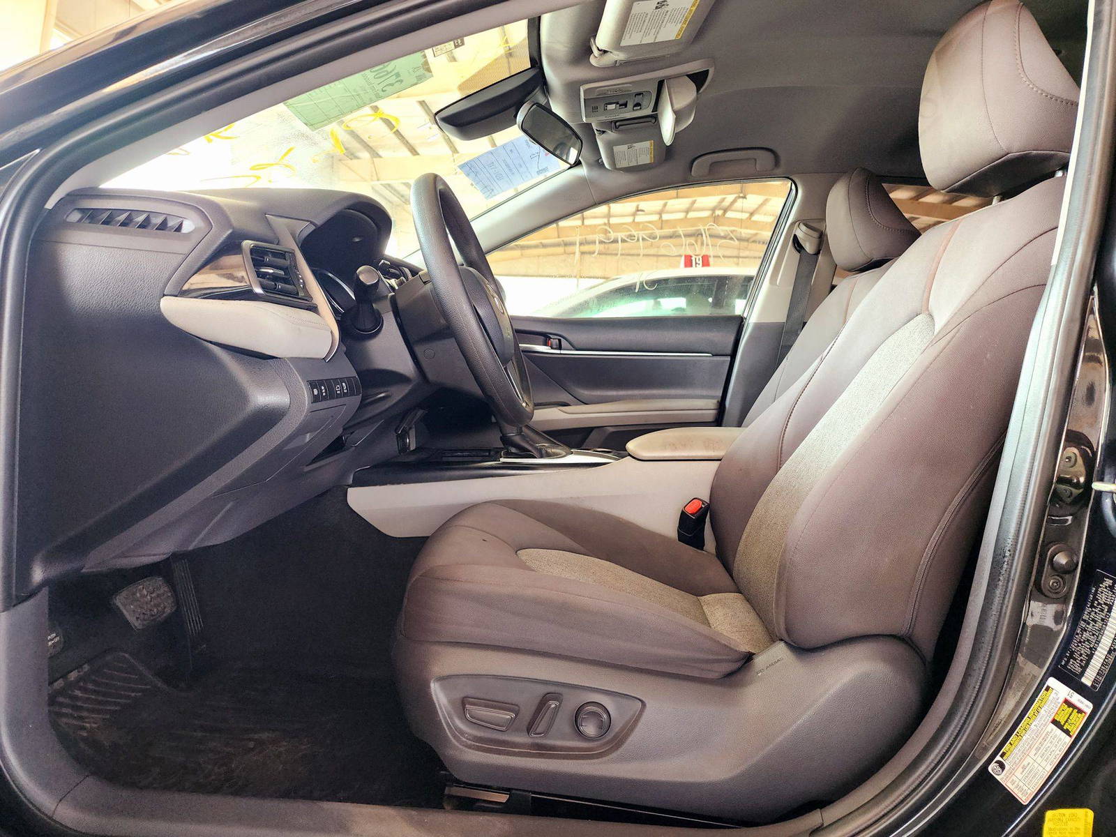 2019 TOYOTA CAMRY — 70105 Miles — Lot KU813242 — Souq - Marhaba Auctions Used Cars - Image 8
