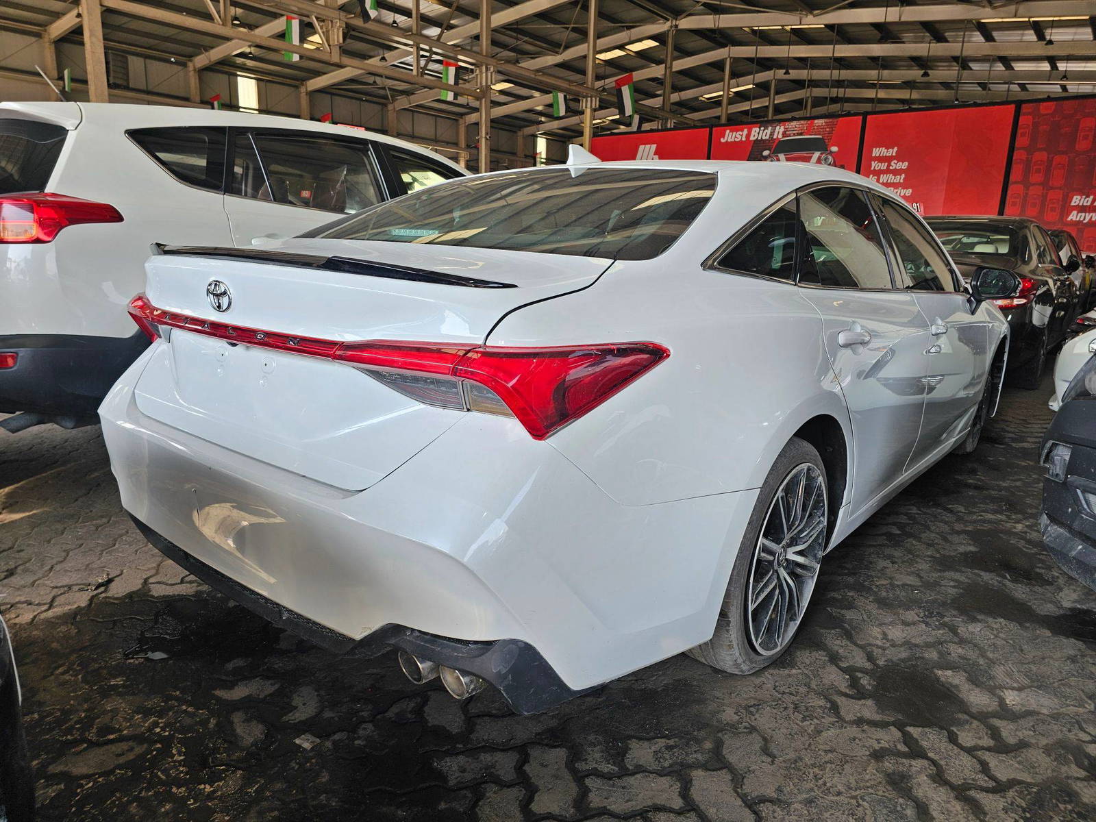 TOYOTA AVALON 2019 - Marhaba Auction Used Cars - Image 3