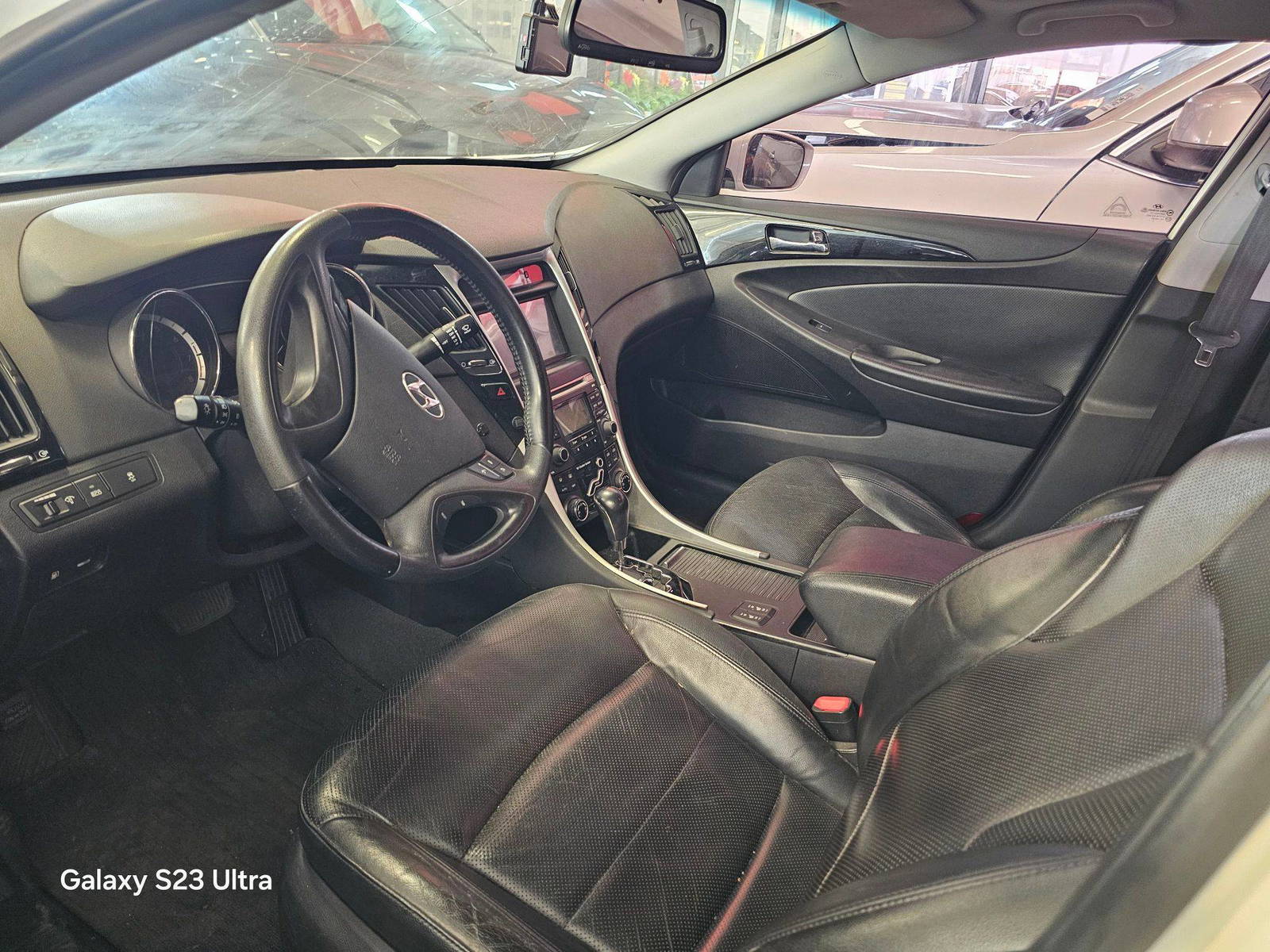 HYUNDAI SONATA 2011 - Marhaba Auction Used Cars - Image 16