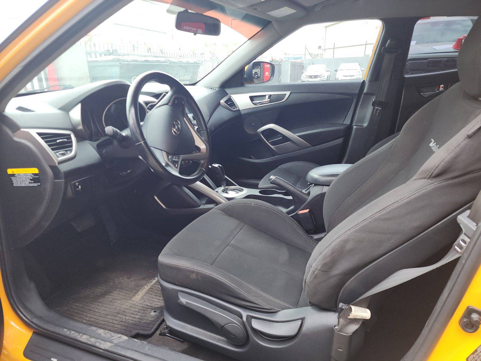 2017 HYUNDAI VELOSTER — 156850 Miles — Lot 308324 — Al Quoz - Marhaba Auctions Used Cars - Image 7