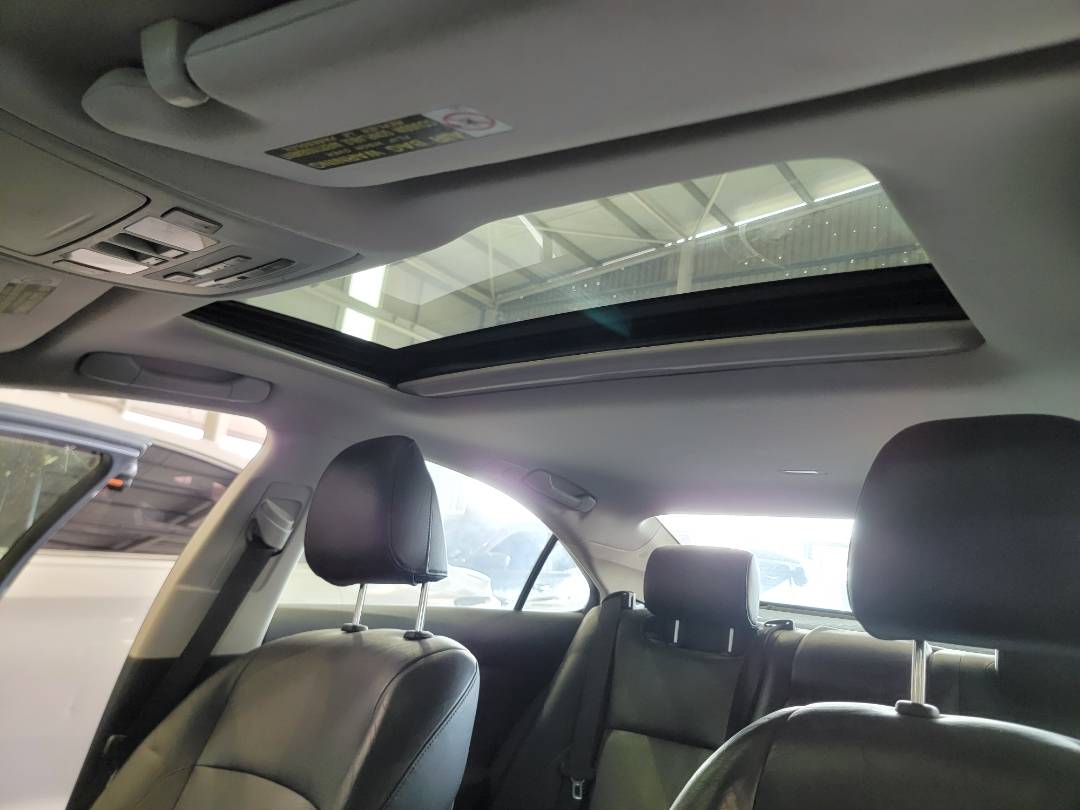 2012 LEXUS ES 350 — 123853 Miles — Lot G5C2473236 — Main - Marhaba Auctions Used Cars - Image 7