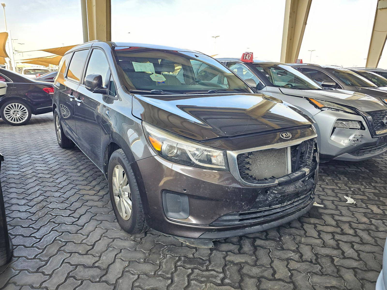 2017 KIA SEDONA — 187479 Miles — Lot 0H6253390 — Main - Marhaba Auctions Used Cars - Image 4