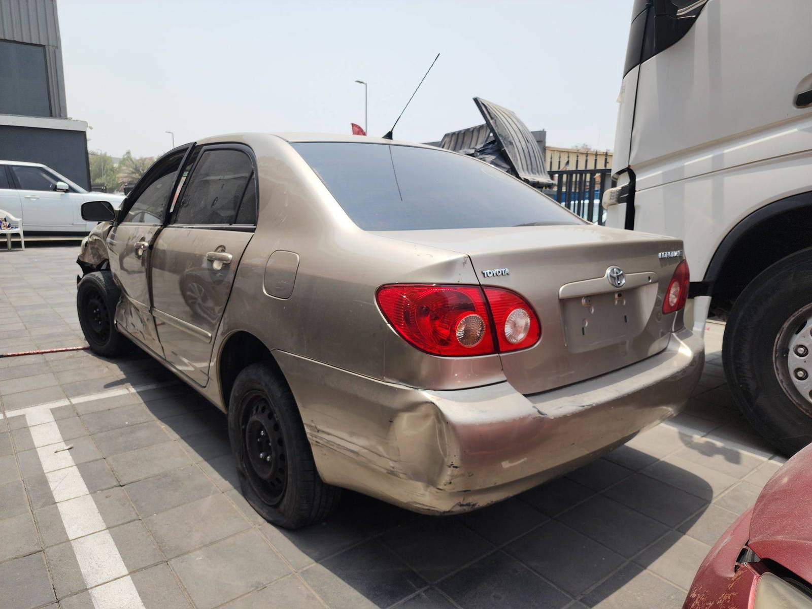 2007 TOYOTA COROLLA — 105219 Miles — Lot 729332 — Al Quoz - Marhaba Auctions Used Cars - Image 5
