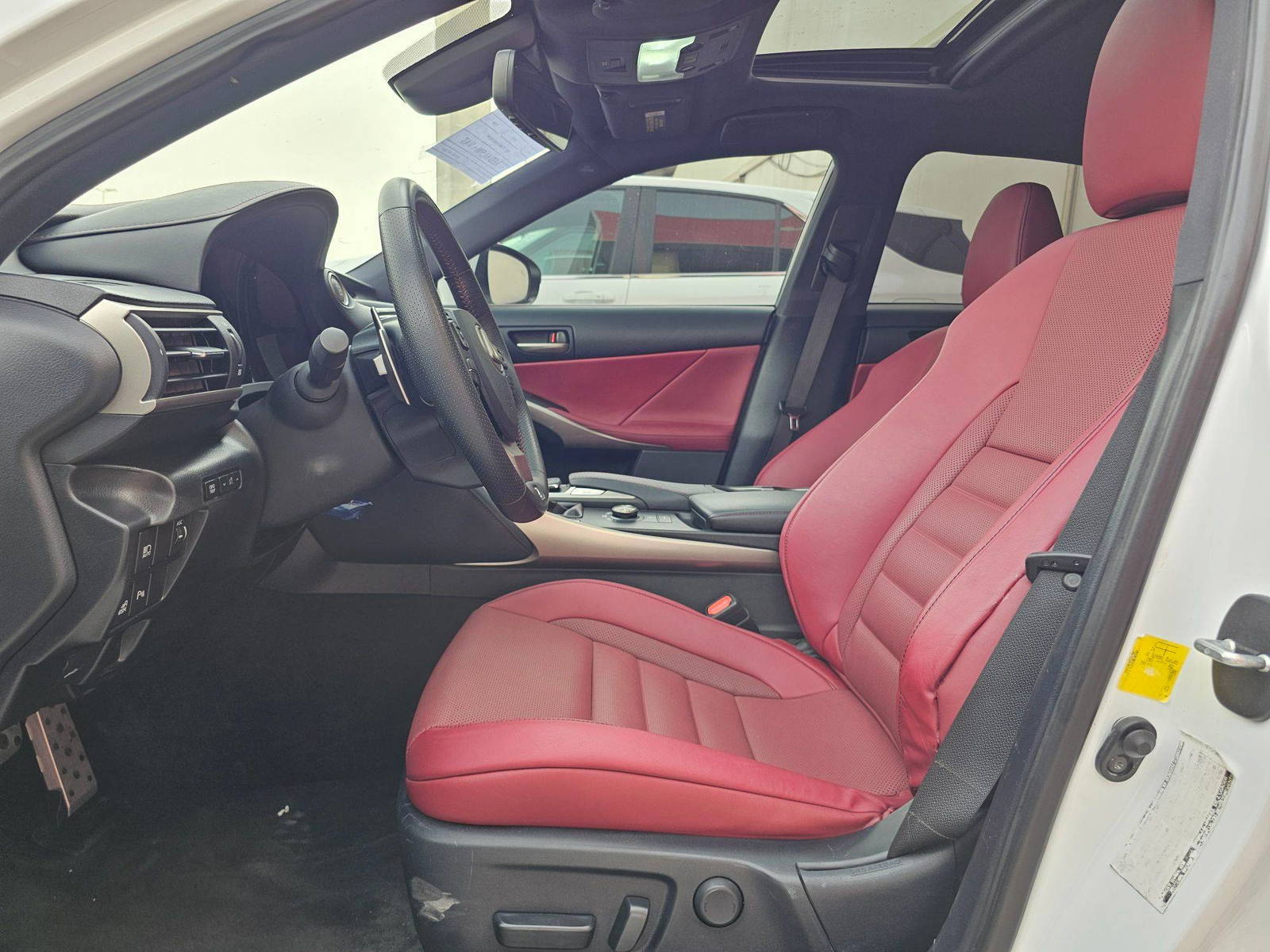 2019 LEXUS IS 300 — 63596 KM — Lot 4K5092998 — Main - Marhaba Auctions Used Cars - Image 9
