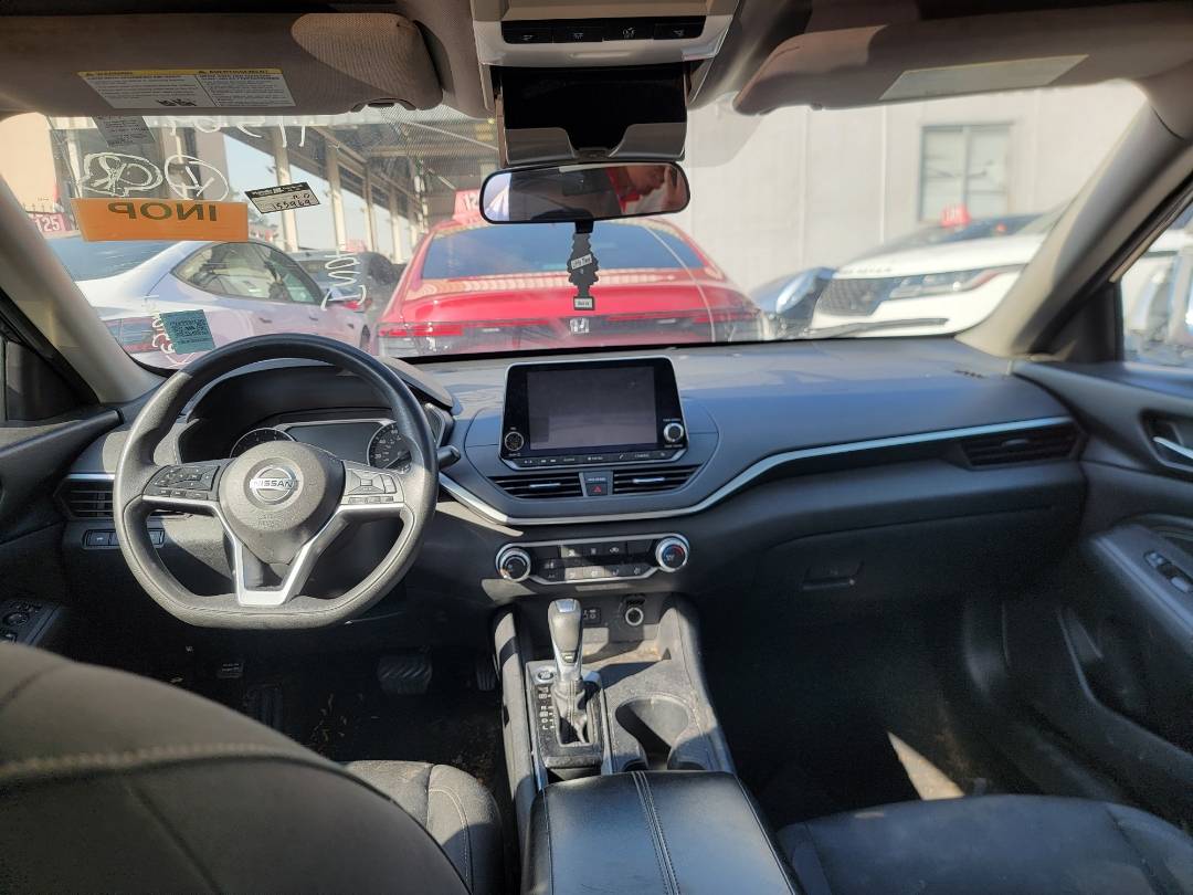 2019 NISSAN ALTIMA — 155969 Miles — Lot 1216945 — Souq - Marhaba Auctions Used Cars - Image 8