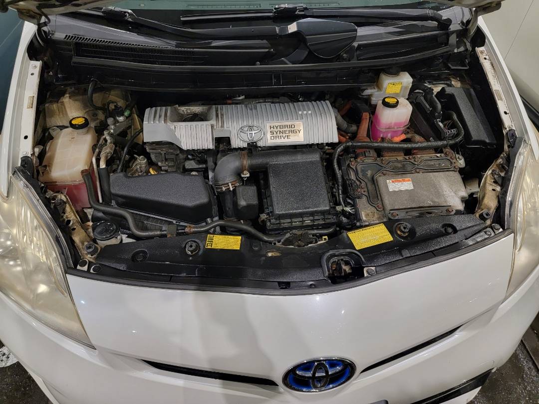 2012 TOYOTA PRIUS — 226671 KM — Lot 42024365 — Main - Marhaba Auctions Used Cars - Image 11