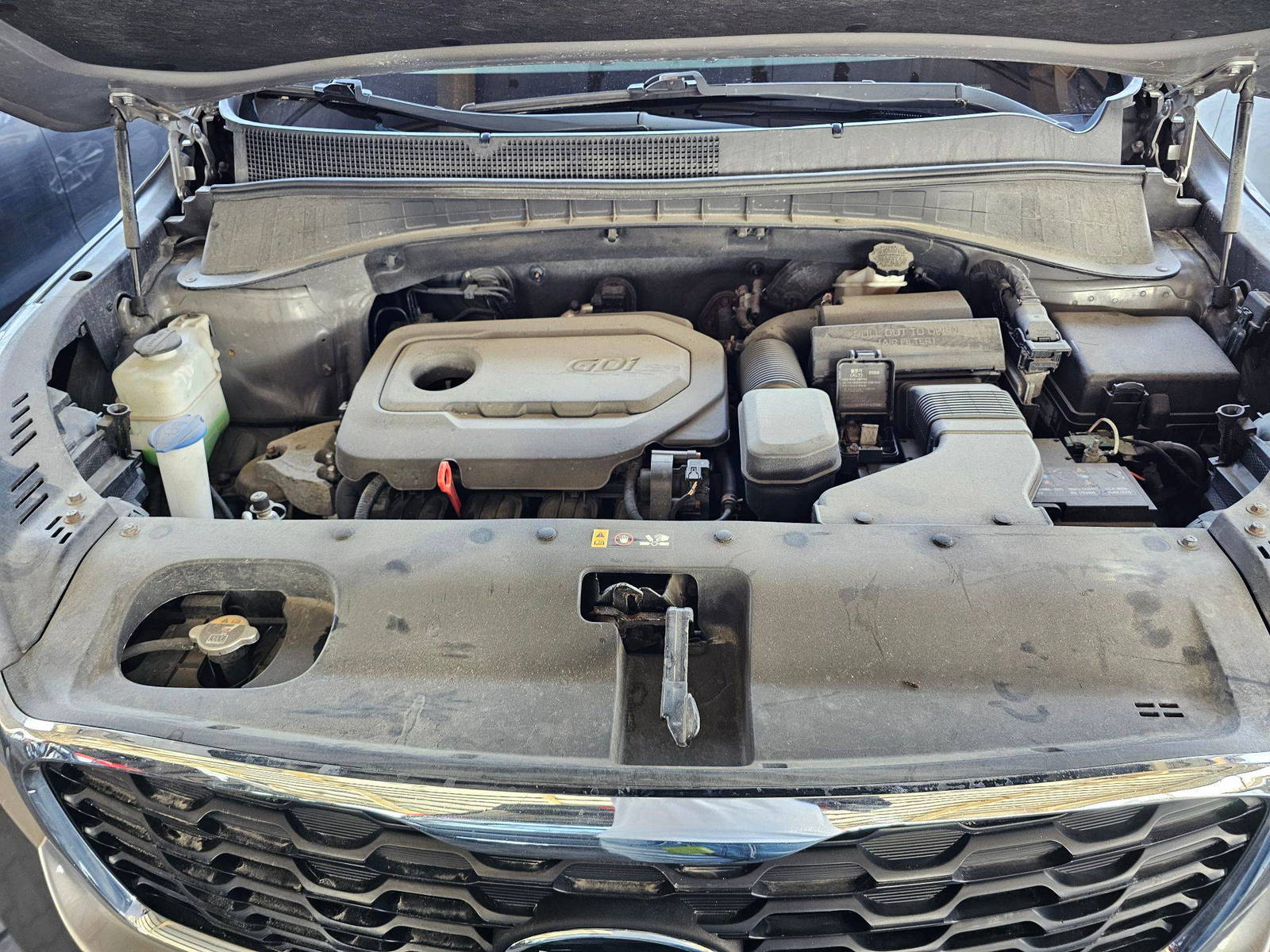 2019 KIA SORENTO — 155581 KM — Lot 58299445 — Souq - Marhaba Auctions Used Cars - Image 11