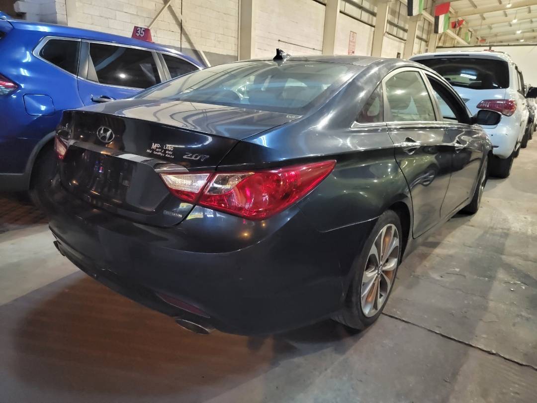 2013 HYUNDAI SONATA — 177508 Miles — Lot H804872 — Main - Marhaba Auctions Used Cars - Image 4