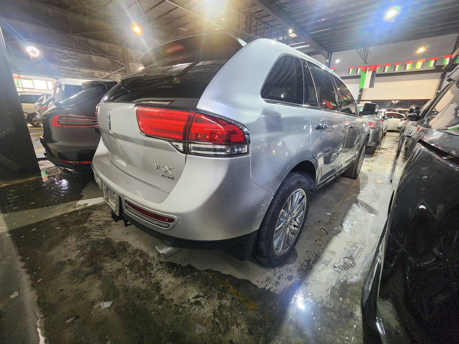 2013 LINCOLN MKX — 180048 KM — Lot 18439 — Souq - Marhaba Auctions Used Cars - Image 6