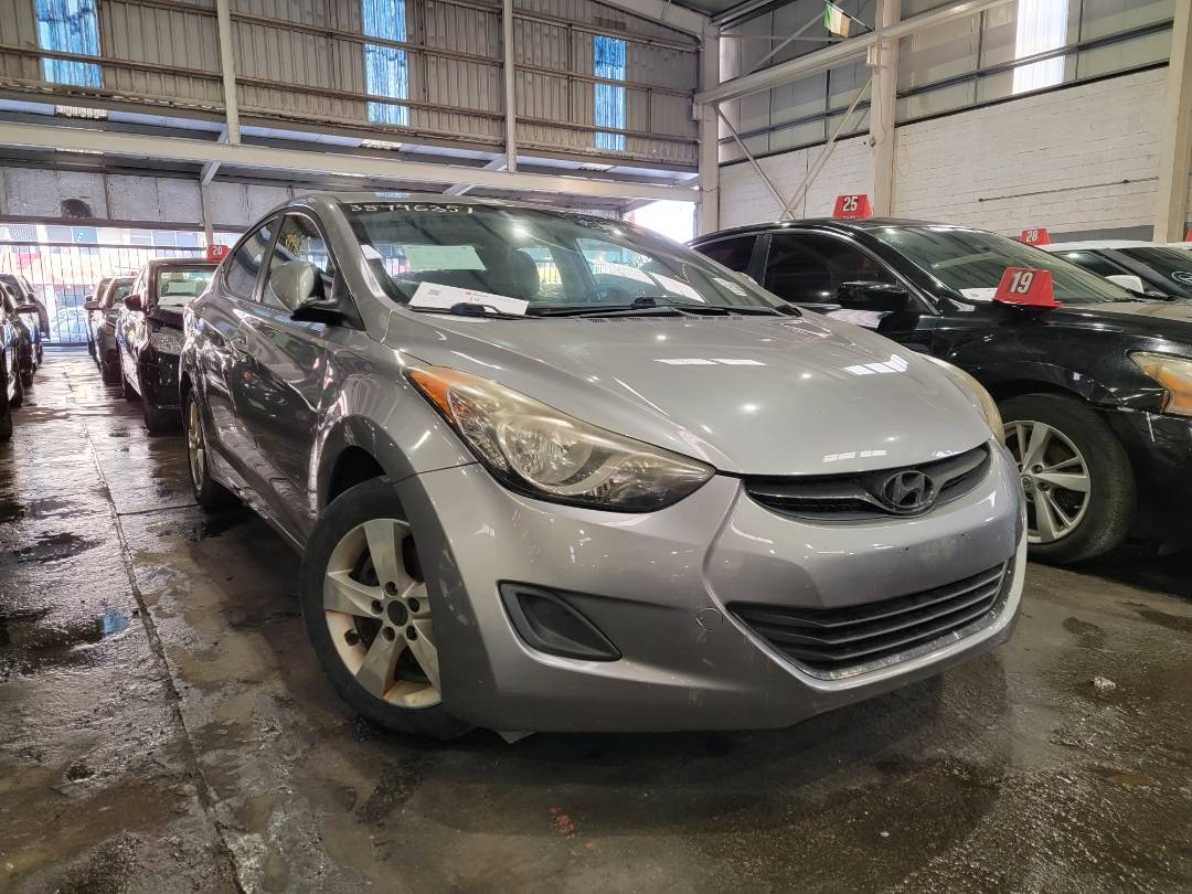 2011 HYUNDAI ELANTRA — 108989 Miles — Lot 38946351 — Souq - Marhaba Auctions Used Cars - Image 4
