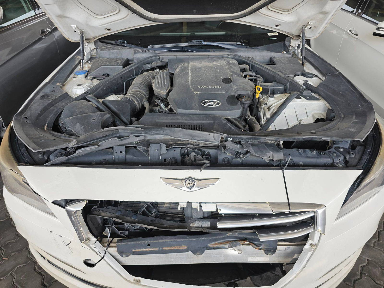 2016 HYUNDAI GENESIS — 176394 Miles — Lot 51283845 — Main - Marhaba Auctions Used Cars - Image 12