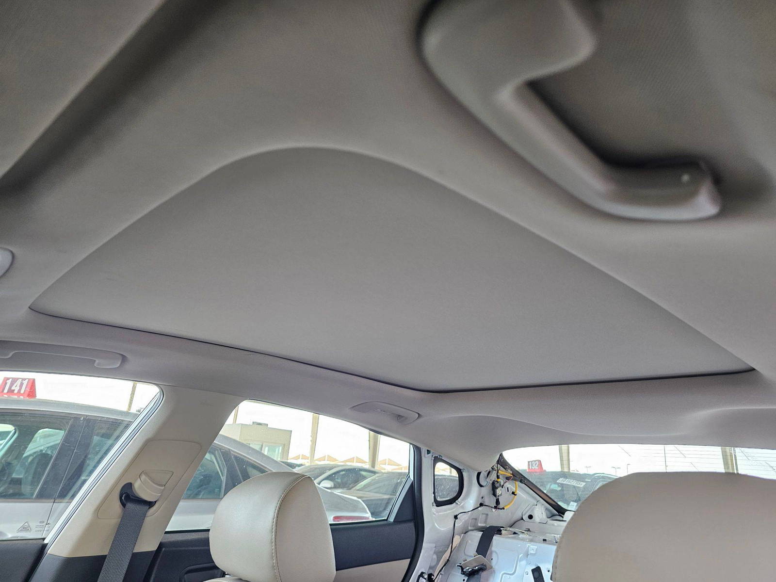 2018 KIA OPTIMA — 87377 Miles — Lot 68354145 — Souq - Marhaba Auctions Used Cars - Image 8