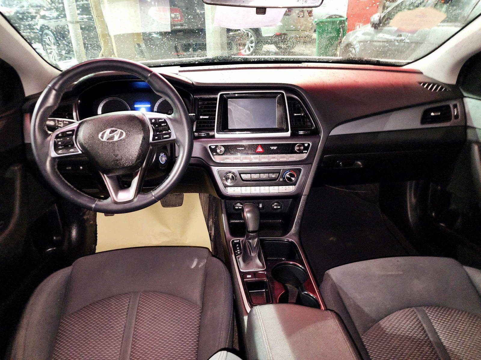2018 HYUNDAI SONATA — 120636 KM — Lot JH711384 — Souq - Marhaba Auctions Used Cars - Image 7