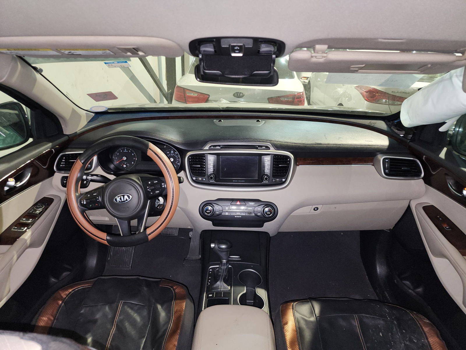 KIA SORENTO 2018 - Marhaba Auction Used Cars - Image 4