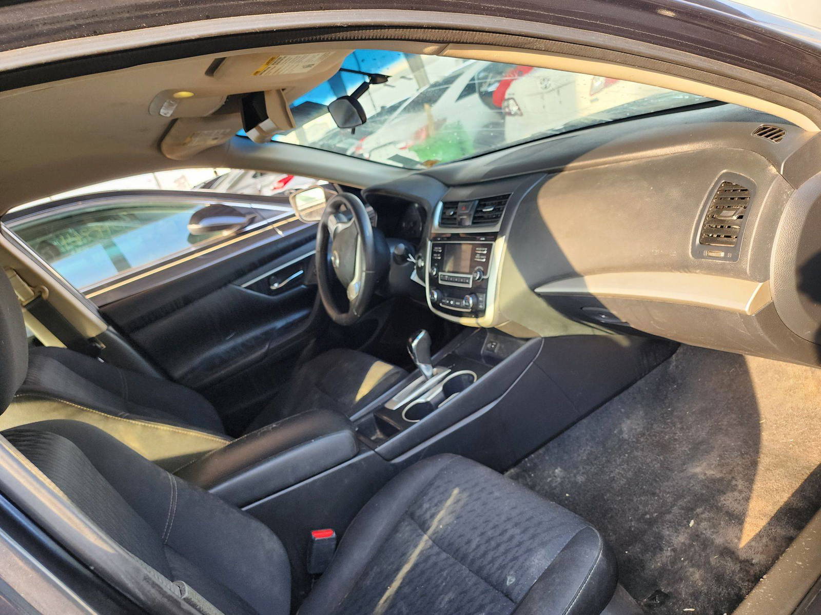 2018 NISSAN ALTIMA — 96804 Miles — Lot 42405464 — Souq - Marhaba Auctions Used Cars - Image 5