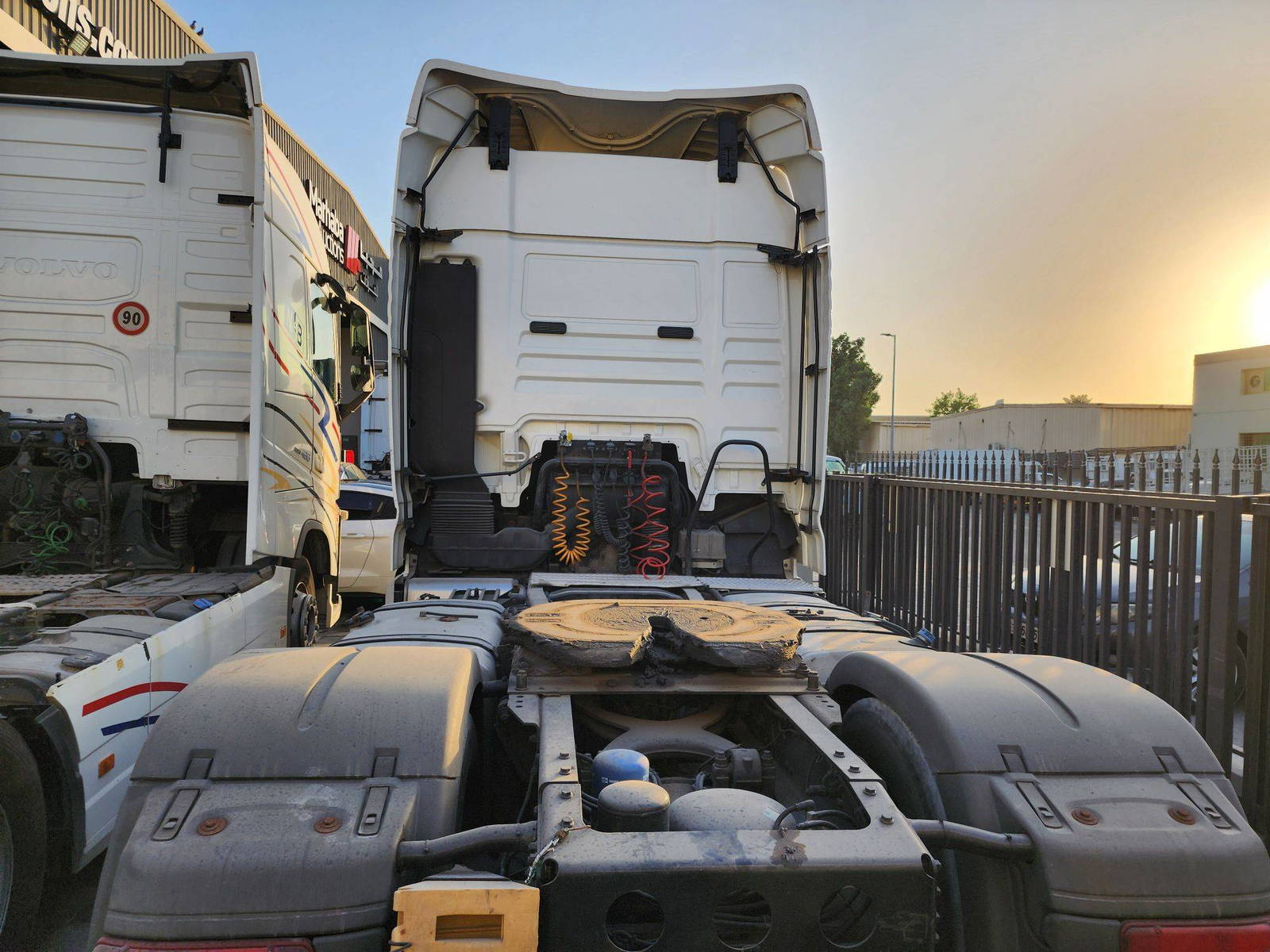 2013 MAN MAN TRUCK — 1408444 KM — Lot 43344 — Al Quoz - Marhaba Auctions Used Cars - Image 4