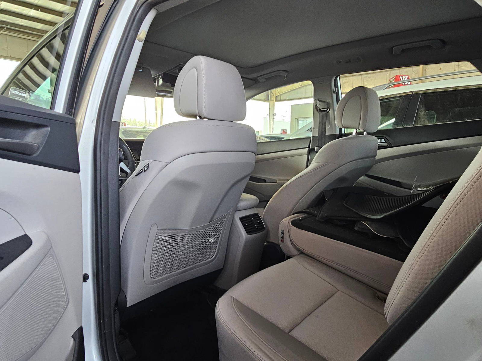 HYUNDAI TUCSON 2017 - Marhaba Auction Used Cars - Image 6