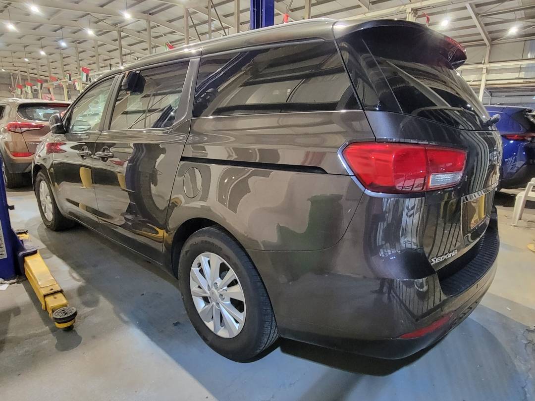 2017 KIA SEDONA — 122928 Miles — Lot 55904754 — Main - Marhaba Auctions Used Cars - Image 3