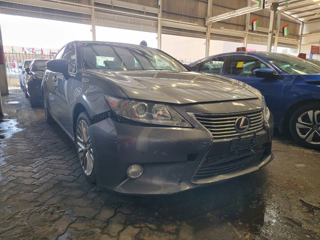 2013 LEXUS ES 350 — 182442 Miles — Lot D2037145 — Main - Marhaba Auctions Used Cars - Image 4