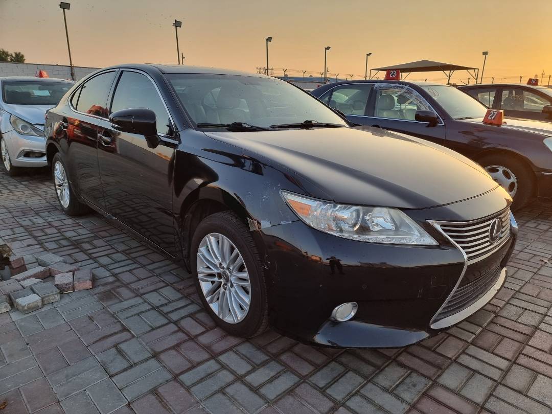 2015 LEXUS ES 350 — 137190 Miles — Lot 162123 — Main - Marhaba Auctions Used Cars - Image 3