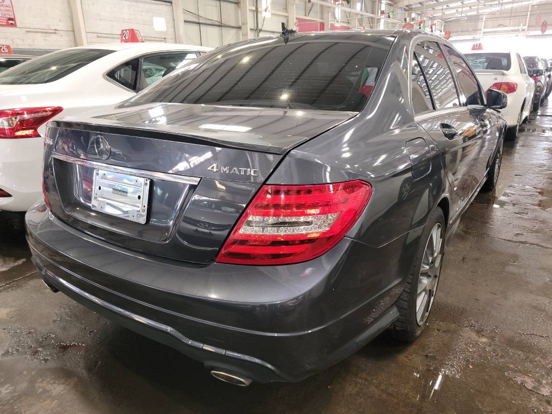 2013 MERCEDES BENZ C300 — 196176 Miles — Lot 38110619 - Marhaba Auctions Used Cars - Image 3