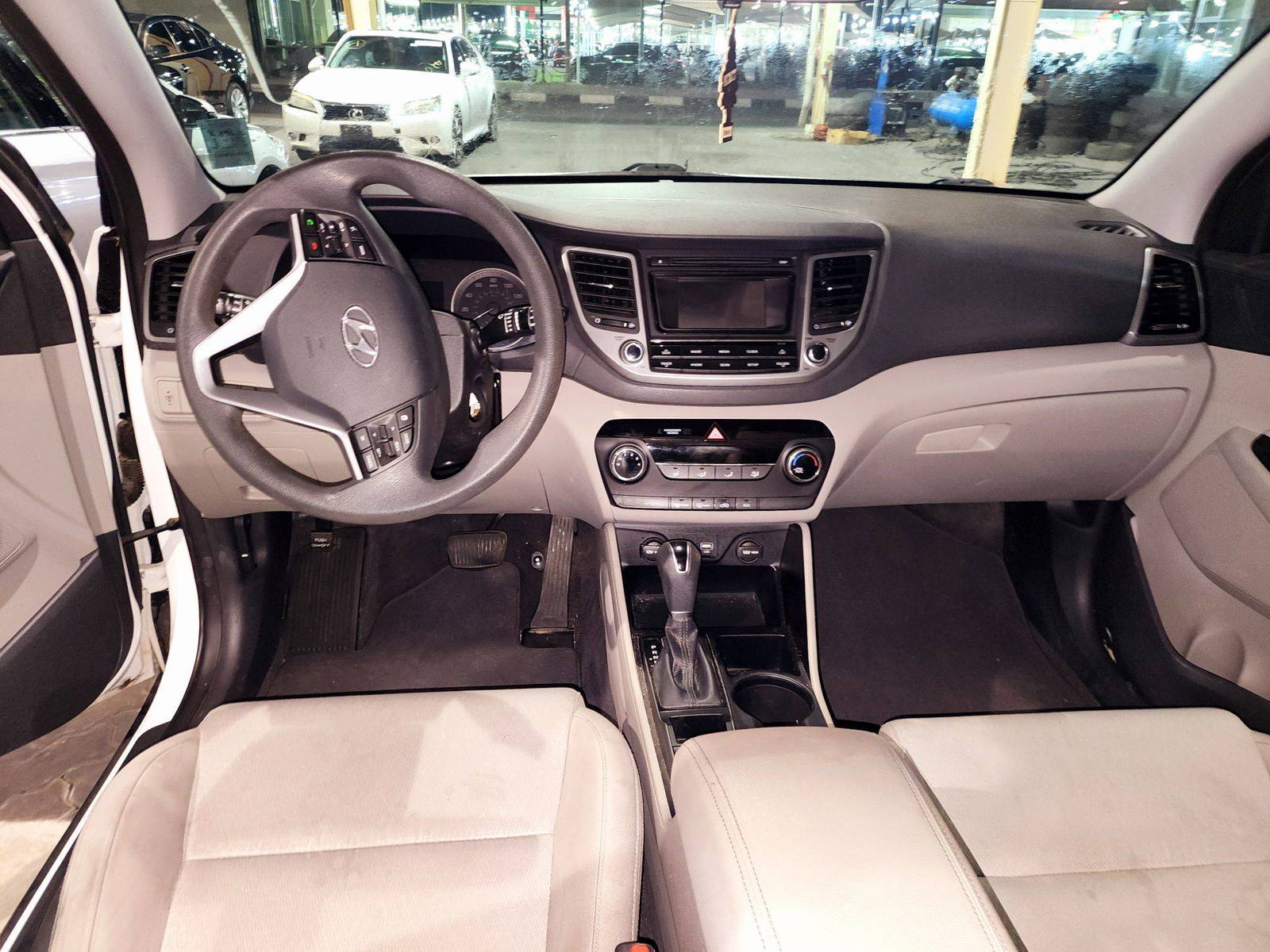 2016 HYUNDAI TUCSON — 100275 Miles — Lot 40263864 — Souq - Marhaba Auctions Used Cars - Image 7