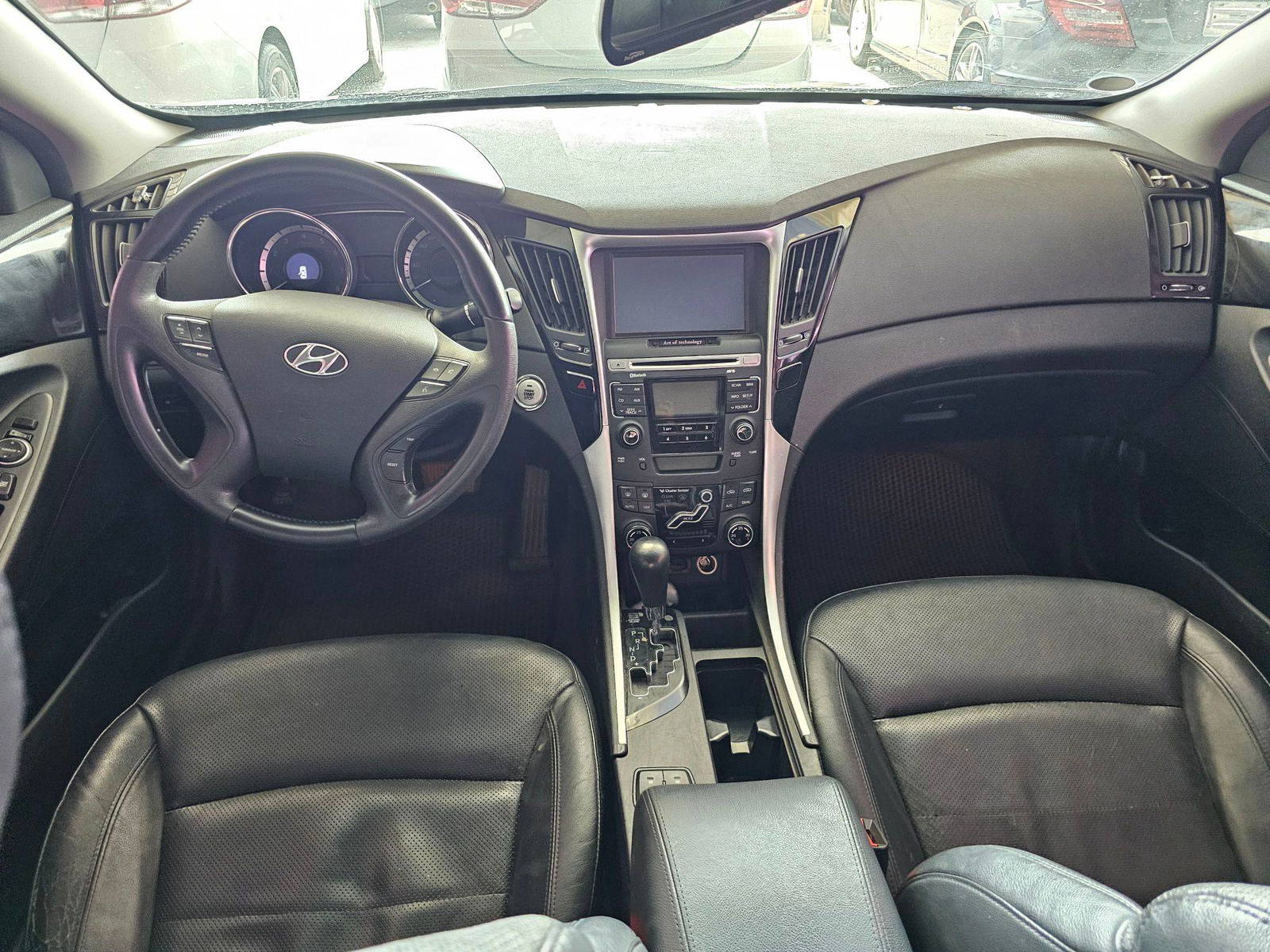 2011 HYUNDAI SONATA — 193446 KM — Lot 316062 — Souq - Marhaba Auctions Used Cars - Image 7