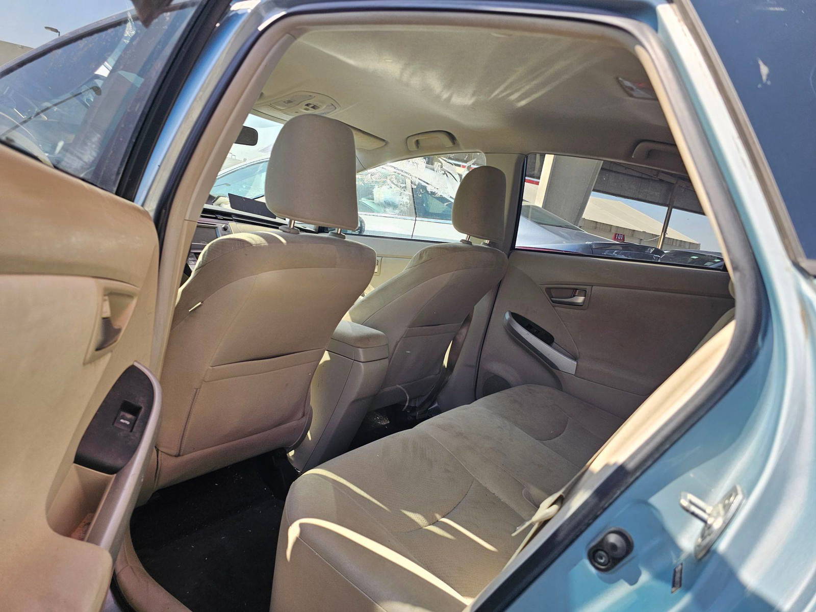 2012 TOYOTA PRIUS — 212276 Miles — Lot 3DU4C1577511 — Souq - Marhaba Auctions Used Cars - Image 6