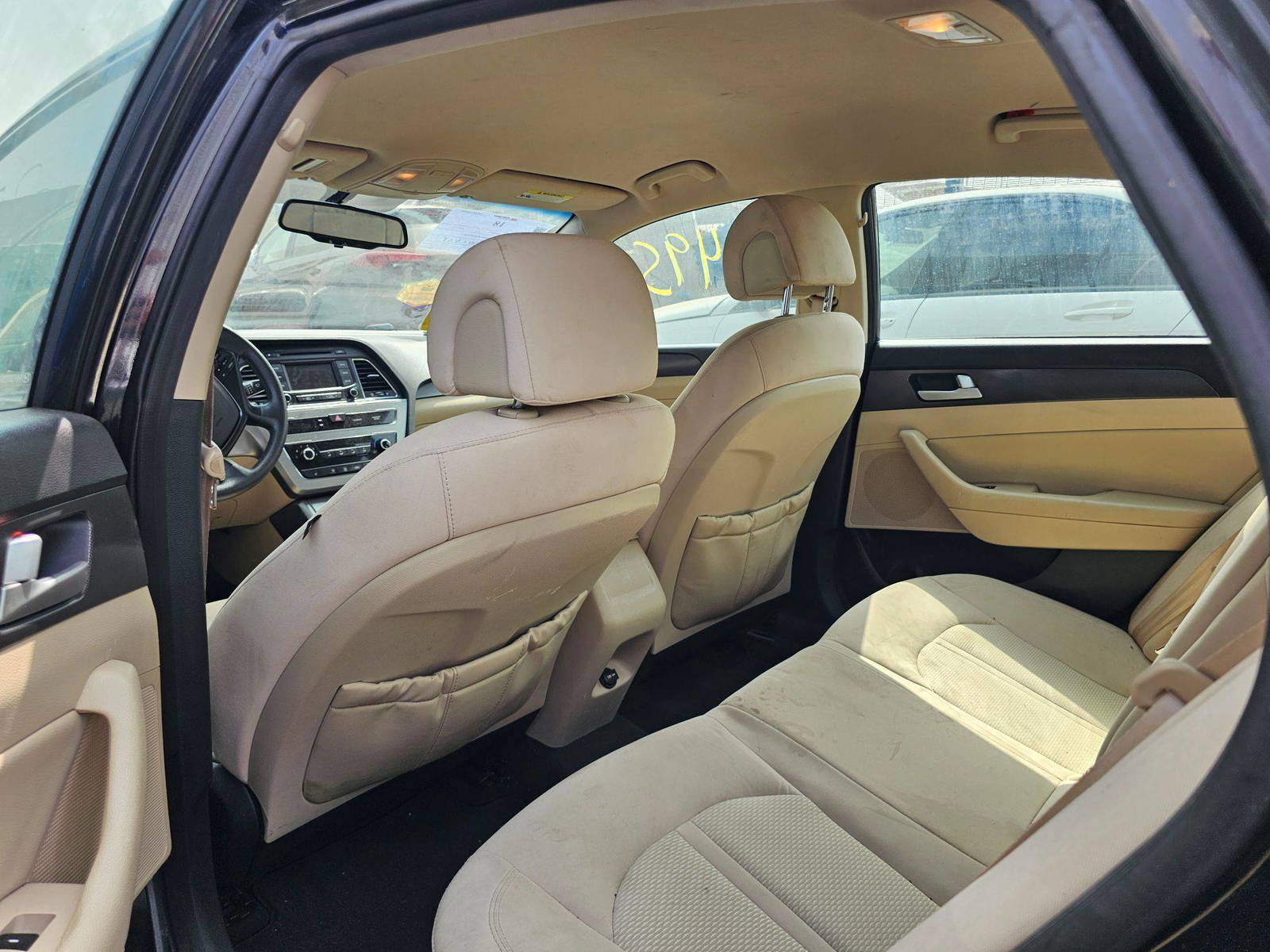 2015 HYUNDAI SONATA — 161317 Miles — Lot H063220 — Souq - Marhaba Auctions Used Cars - Image 6