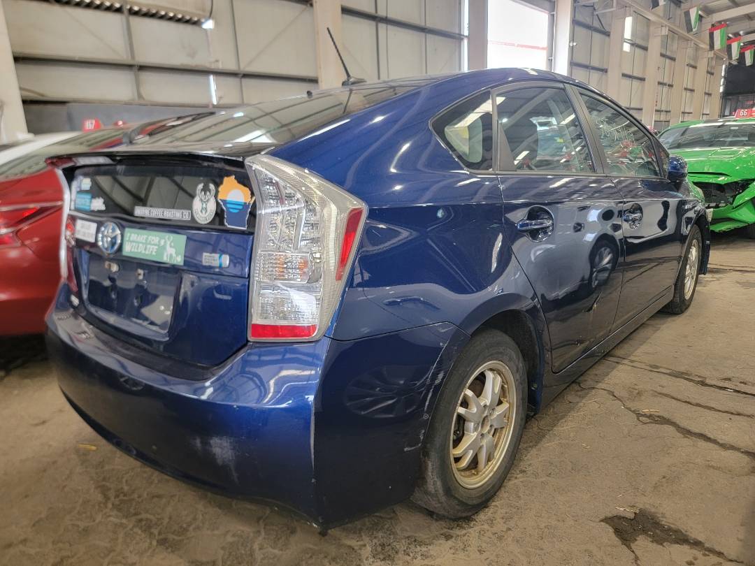 2010 TOYOTA PRIUS — 262878 Miles — Lot 38514169 — Main - Marhaba Auctions Used Cars - Image 5