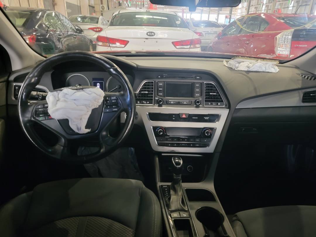 2017 HYUNDAI SONATA — 193263 KM — Lot 66483594 — Main - Marhaba Auctions Used Cars - Image 7