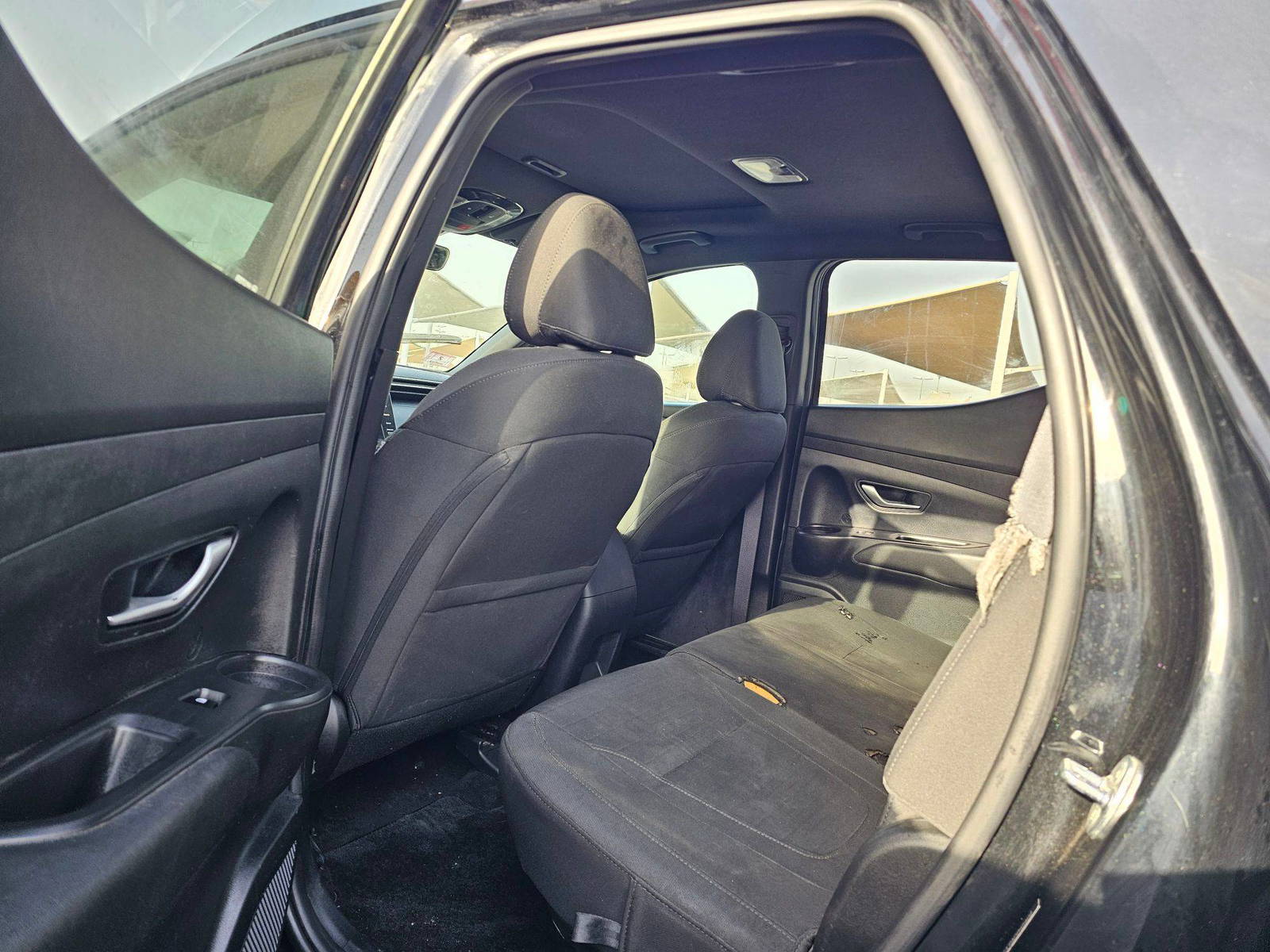 2023 HYUNDAI SANTA CRUZ — sold — 68210 Miles — Lot E5PH054650 — Souq - Marhaba Auctions Used Cars - Image 6