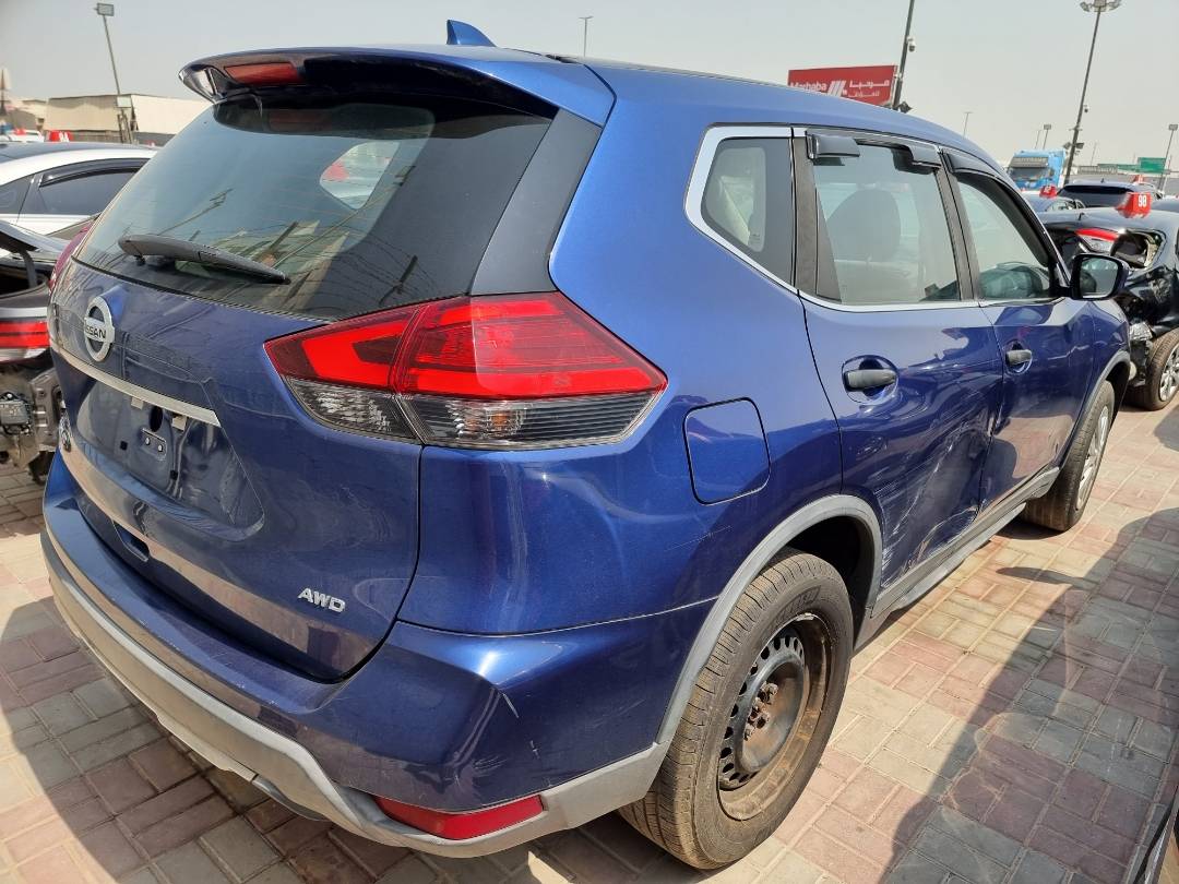 2017 NISSAN ROGUE — 172056 Miles — Lot 125487 — Souq - Marhaba Auctions Used Cars - Image 4