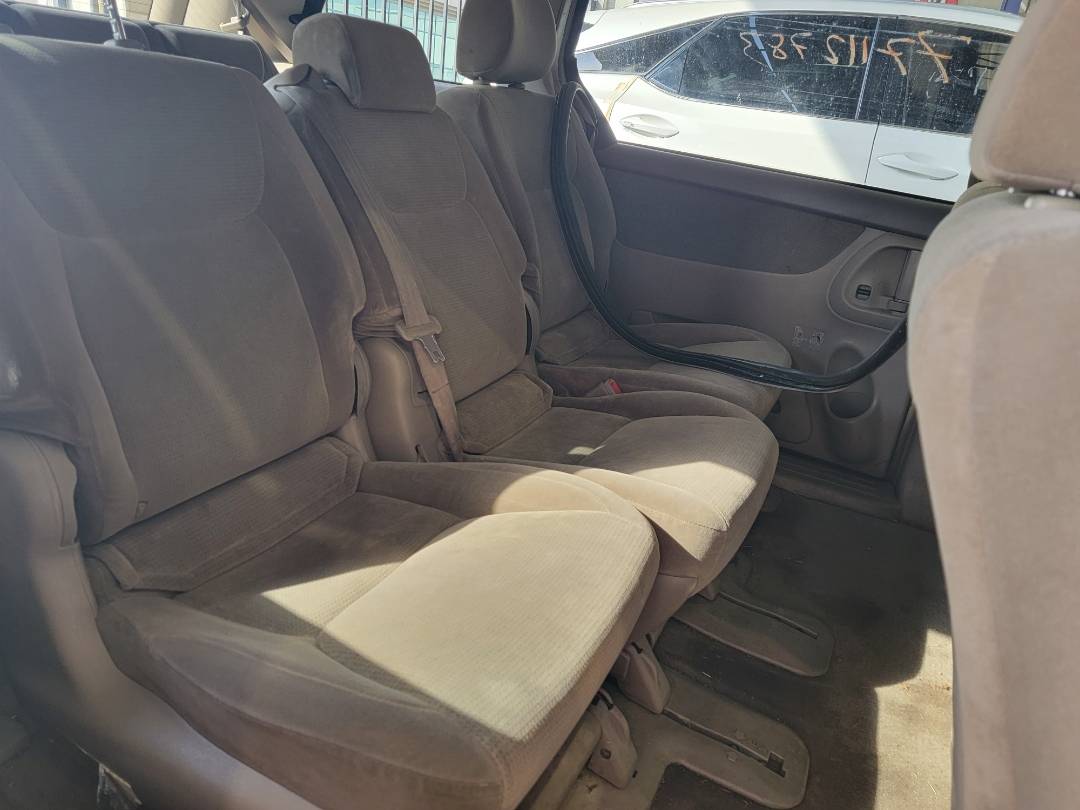 2004 TOYOTA SIENNA — 179849 Miles — Lot 77112783 — Ind. 12 - Marhaba Auctions Used Cars - Image 6