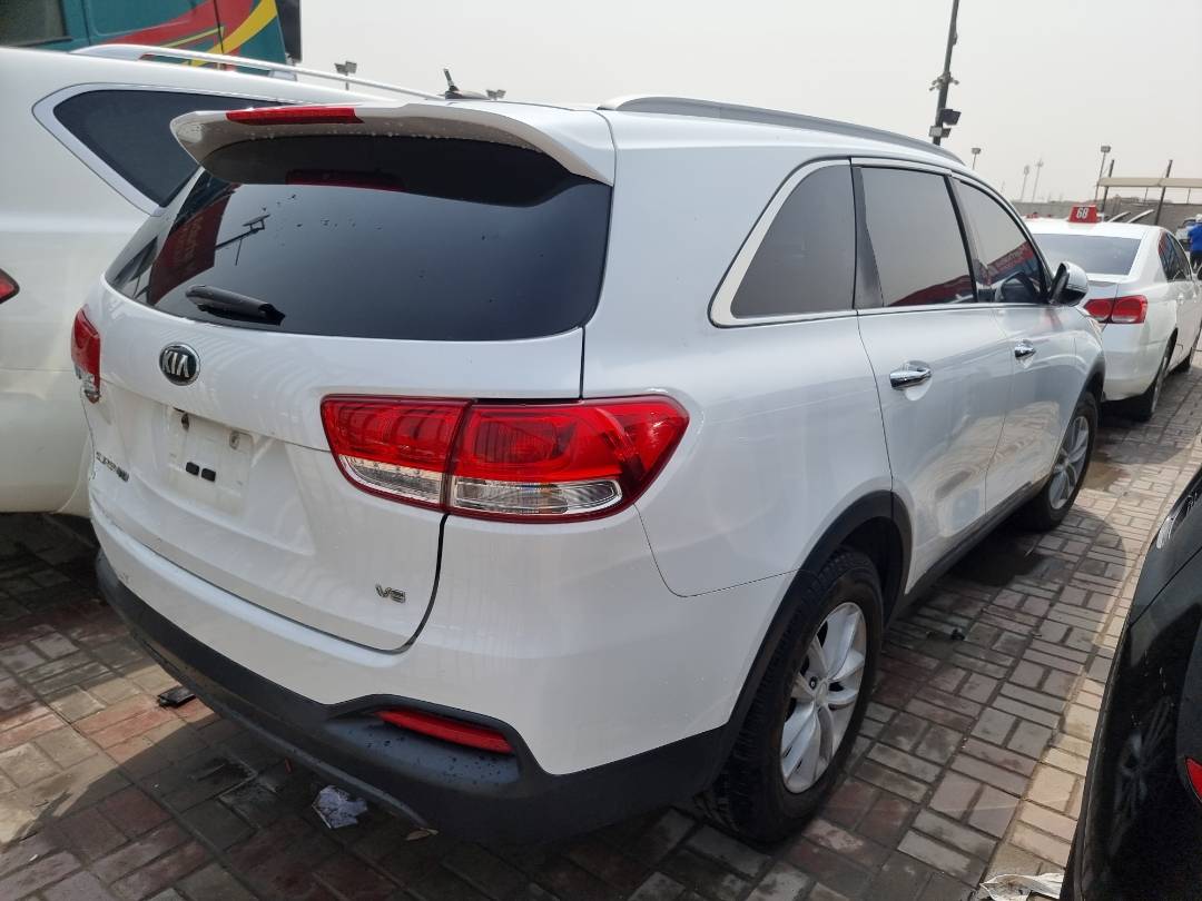 KIA SORENTO 2018 - Marhaba Auction Used Cars - Image 4