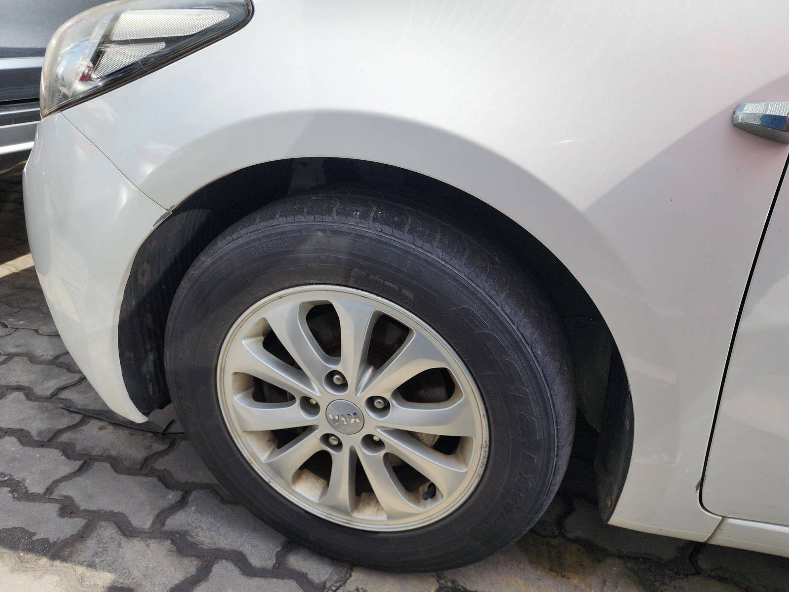 2015 KIA K3 — 152711 KM — Lot 880254 — Al Quoz - Marhaba Auctions Used Cars - Image 13