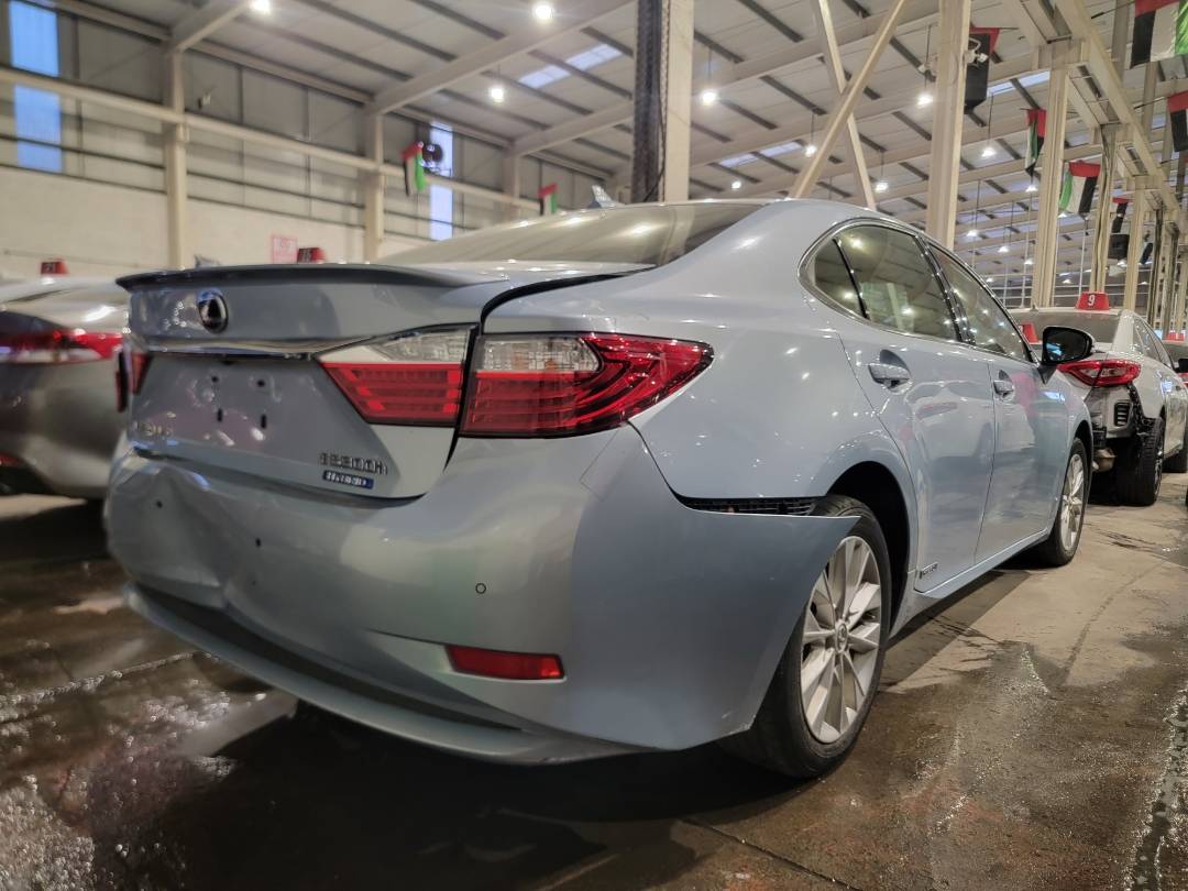2013 LEXUS ES 300H — 163383 Miles — Lot 8D2009599 — Main - Marhaba Auctions Used Cars - Image 4