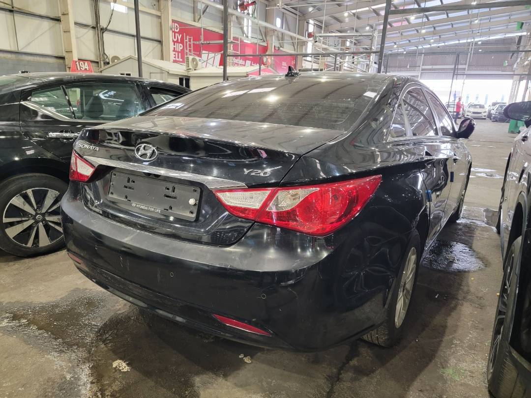 2011 HYUNDAI SONATA — 282981 KM — Lot 41BBBA245304 — Souq - Marhaba Auctions Used Cars - Image 6