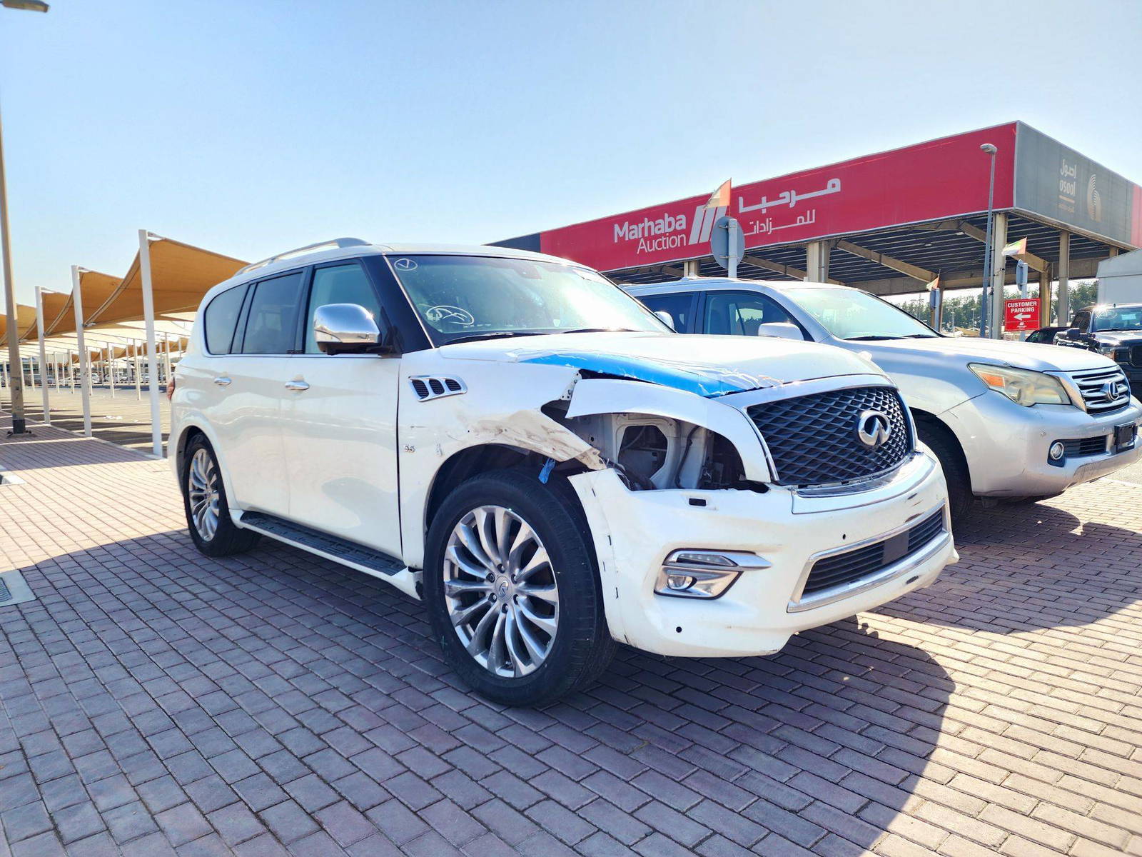 2015 INFINITI QX80 — 131063 Miles — Lot 9371943 — Souq - Marhaba Auctions Used Cars - Image 4