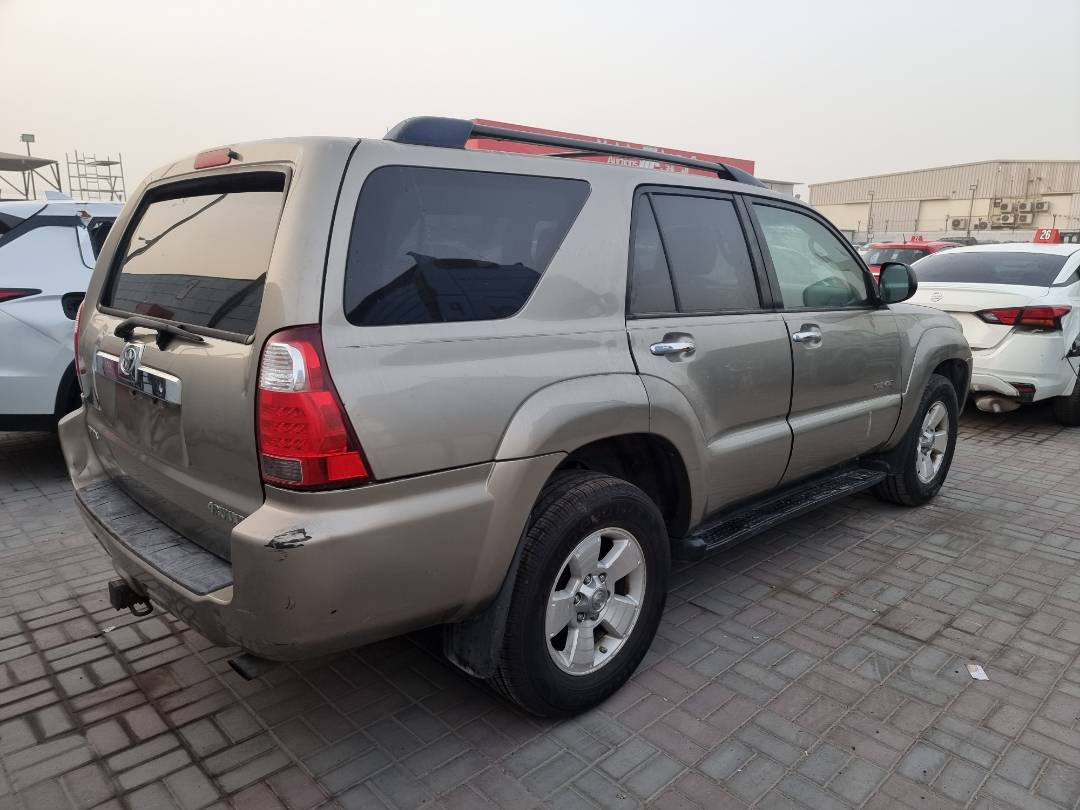 2006 TOYOTA 4RUNNER SR5 — 289286 Miles — Lot 215487 — Ind. 12 - Marhaba Auctions Used Cars - Image 4