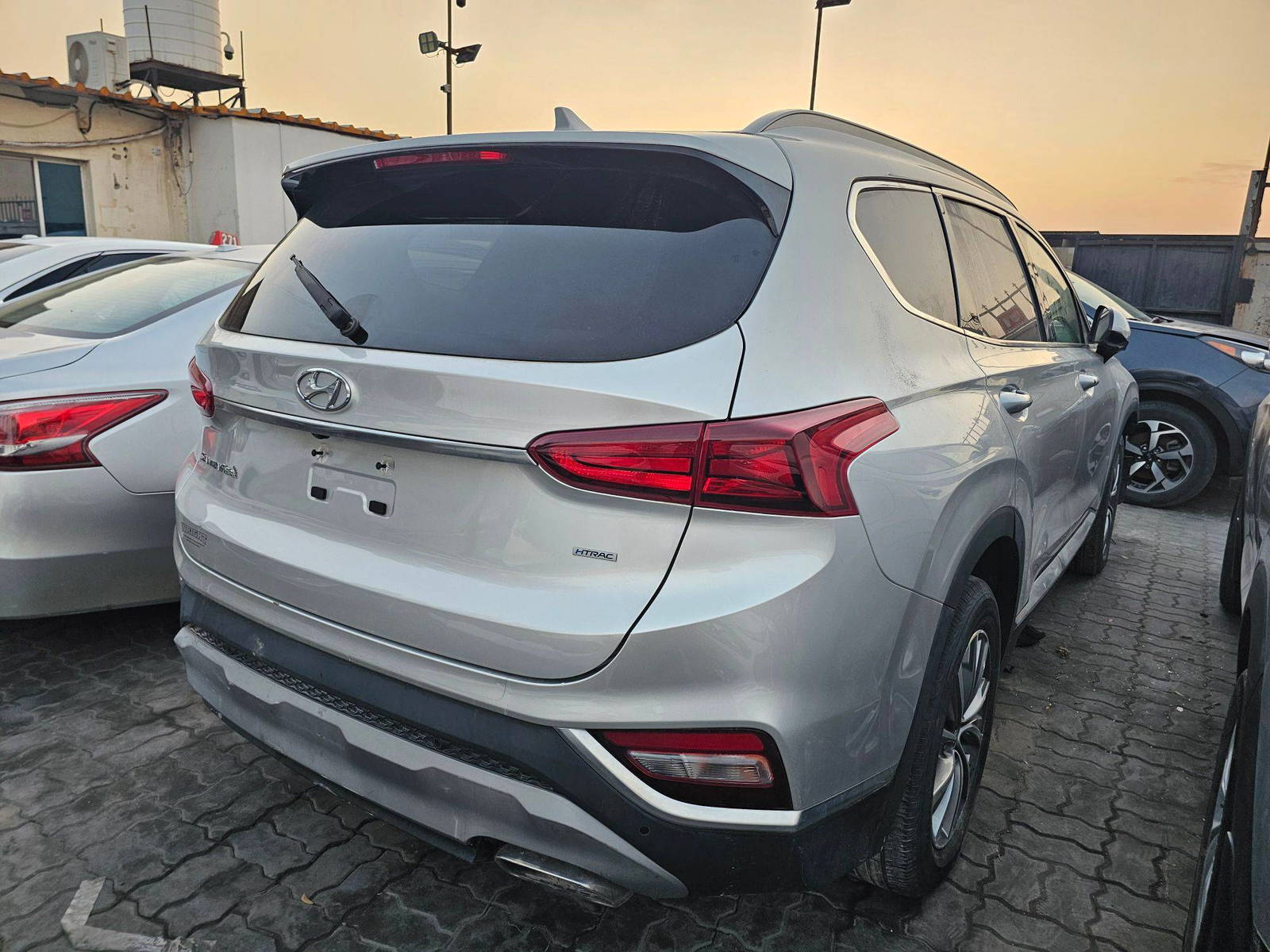 HYUNDAI SANTA FE 2019 - Marhaba Auction Used Cars - Image 3