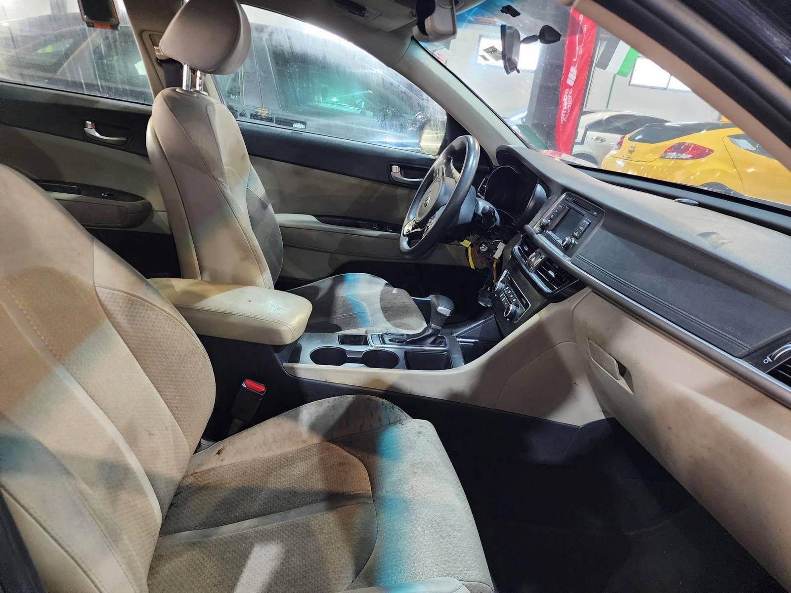 2017 KIA OPTIMA — 160557 Miles — Lot 61057714 — Souq - Marhaba Auctions Used Cars - Image 9
