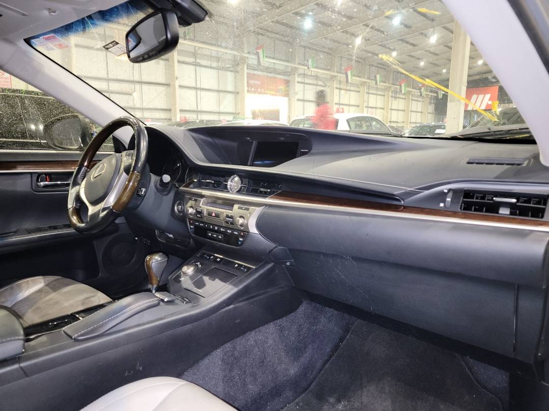 2015 LEXUS ES 350 — 111807 Miles — Lot F2197793 - Marhaba Auctions Used Cars - Image 6