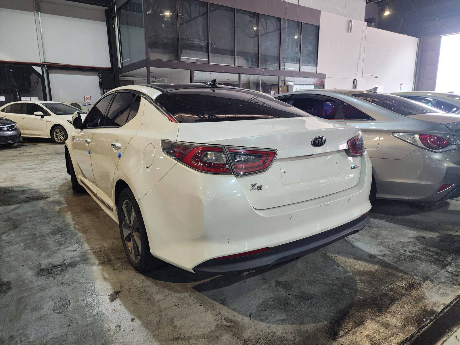 KIA K5 2014 - Marhaba Auction Used Cars - Image 5